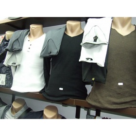 Tricouri barbatesti cu maneca lunga